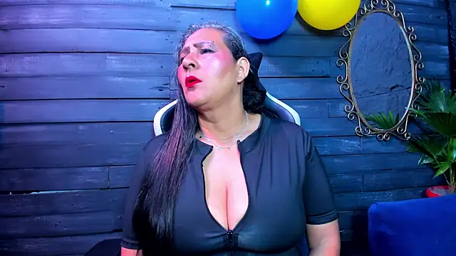 Snapshot of Victoria_kyler chatting on June 19, 2026, 3:22 am Victoria kyler online show from June 19, 2026, 3:22 am