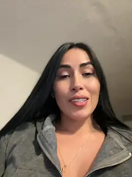 Snapshot of areviklusine1 chatting on April 21, 2026, 11:07 pm areviklusine1 online show from April 21, 2026, 11:07 pm