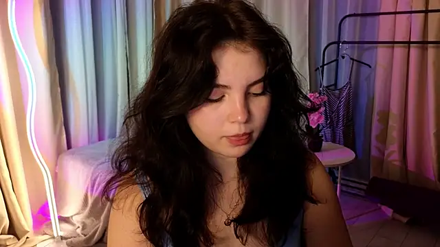 Snapshot of lollyy_pop chatting on June 7, 2026, 1:21 am lollyy pop online show from June 7, 2026, 1:21 am