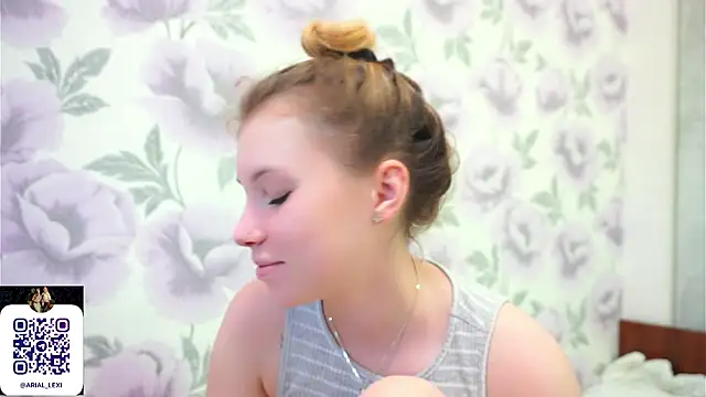 Sairallyn online show from July 13, 2026, 3:37 pm