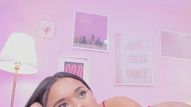Kitty lulu  online show from July 2, 2026, 3:23 am