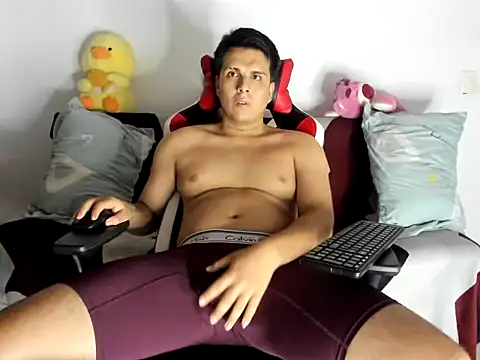 alexerdiego online show from June 12, 2026, 11:46 pm