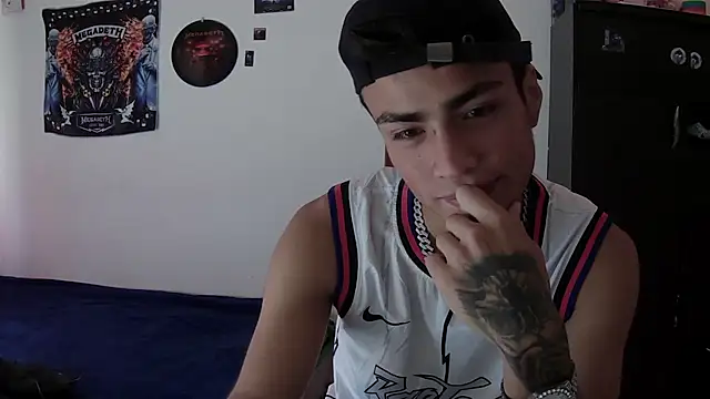 Fenix hardcock online show from May 15, 2026, 1:40 pm