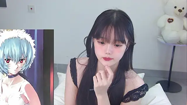 Snapshot of Evil-Bunny007 chatting on June 3, 2026, 2:33 pm Evil-Bunny007 online show from June 3, 2026, 2:33 pm