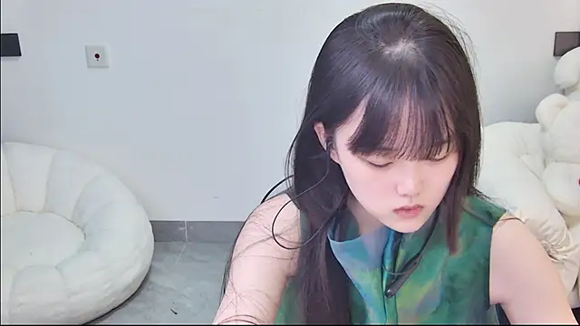Snapshot of Evil-Bunny007 chatting on June 12, 2026, 12:37 pm Evil-Bunny007 online show from June 12, 2026, 12:37 pm