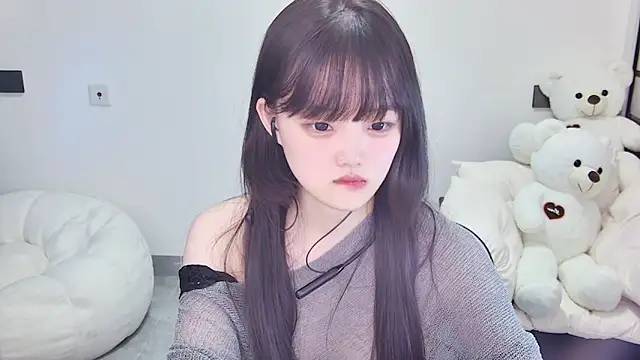Snapshot of Evil-Bunny007 chatting on June 18, 2026, 12:42 pm Evil-Bunny007 online show from June 18, 2026, 12:42 pm