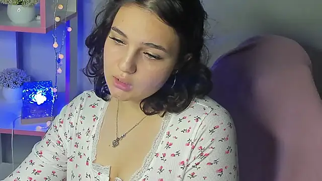 Mary F0x online show from July 12, 2026, 8:38 am