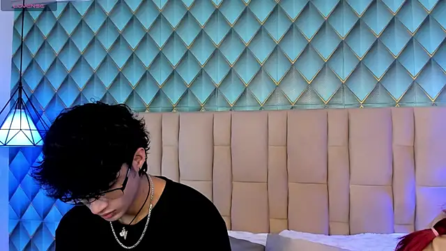 Sofia-Ethan online show from June 20, 2026, 1:36 pm
