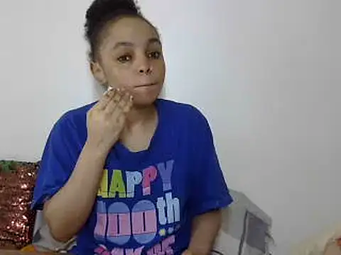 Snapshot of silk_couple1 chatting on June 20, 2026, 9:17 pm silk couple1 online show from June 20, 2026, 9:17 pm