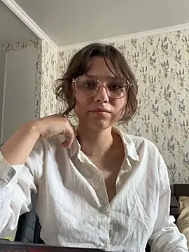 Snapshot of Yuna_Gasai chatting on May 19, 2026, 11:16 am Yuna Gasai online show from May 19, 2026, 11:16 am