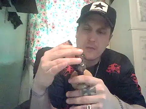 JoeFavorite69 online show from May 25, 2026, 11:33 pm