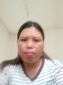 Snapshot of -Yeyi- chatting on June 4, 2026, 9:59 am -Yeyi- online show from June 4, 2026, 9:59 am