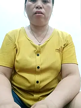 Snapshot of -Yeyi- chatting on July 1, 2026, 3:12 pm -Yeyi- online show from July 1, 2026, 3:12 pm