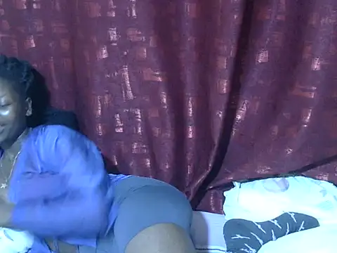 pretty ebby online show from June 16, 2026, 2:09 pm