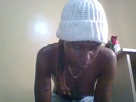 Snapshot of kiki8390 chatting on July 4, 2026, 6:58 pm kiki8390 online show from July 4, 2026, 6:58 pm