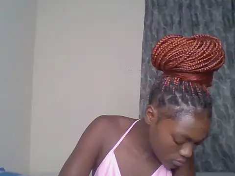 Snapshot of Belle_bubbles chatting on June 21, 2026, 6:32 pm Belle bubbles online show from June 21, 2026, 6:32 pm