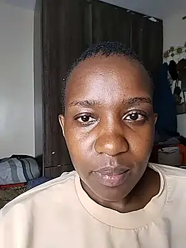 Snapshot of Miss-Temptasion chatting on May 16, 2026, 9:35 pm Miss-Temptasion online show from May 16, 2026, 9:35 pm