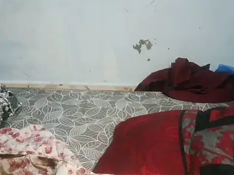 hot pussi online show from June 20, 2026, 10:12 pm