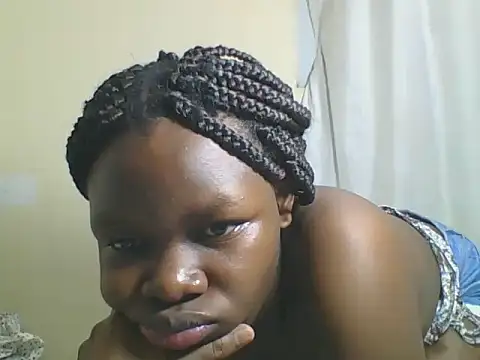 Sweetgal2025 online show from May 31, 2026, 6:09 pm