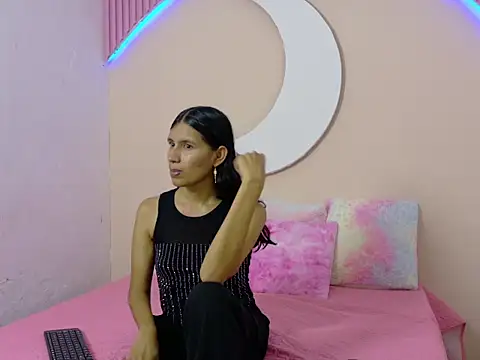 SamanthaLaurent online show from July 7, 2026, 7:51 pm