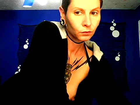 LaFemmeCyberObscura online show from May 16, 2026, 3:11 pm