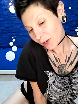 LaFemmeCyberObscura online show from August 8, 2026, 8:55 pm