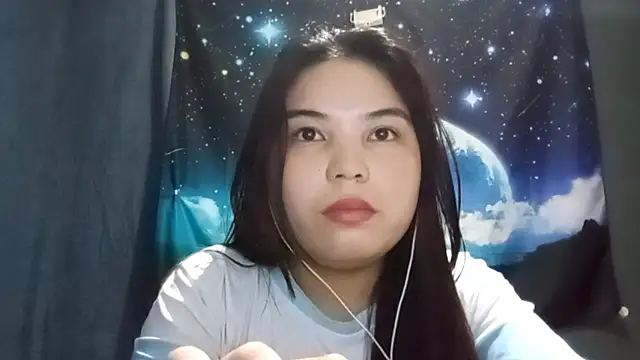 Snapshot of RosariaSuglia chatting on May 25, 2026, 10:43 am RosariaSuglia online show from May 25, 2026, 10:43 am