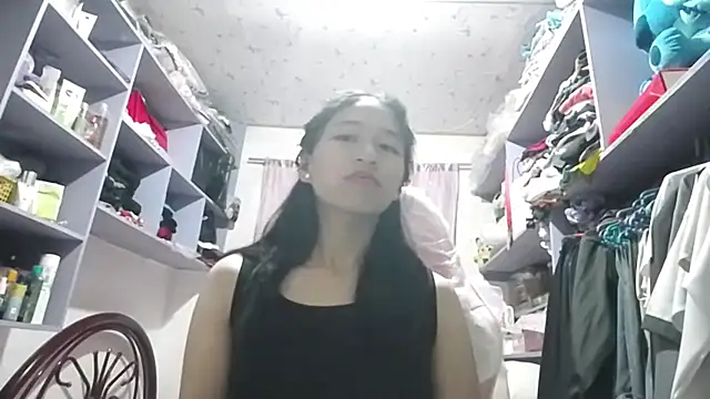 Snapshot of JoyeAmesbury chatting on June 10, 2026, 10:14 am JoyeAmesbury online show from June 10, 2026, 10:14 am