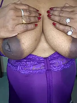 MISS-LOVEV online show from July 10, 2026, 6:32 pm
