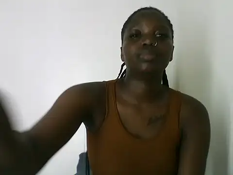 MelinVash online show from May 19, 2026, 10:49 pm