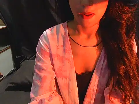Snapshot of BabyQueen23 chatting on June 19, 2026, 4:33 pm BabyQueen23 online show from June 19, 2026, 4:33 pm