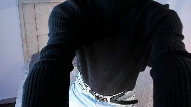 Snapshot of Luch609 chatting on May 18, 2026, 3:07 pm Luch609 online show from May 18, 2026, 3:07 pm