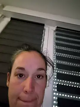 adelinegirly online show from June 16, 2026, 4:59 am
