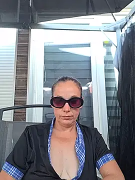 adelinegirly online show from July 15, 2026, 5:23 am