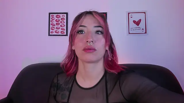 Sweet Fireee online show from June 24, 2026, 9:03 pm