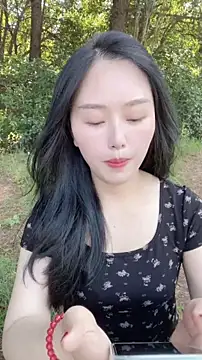 lylxili online show from June 27, 2026, 7:57 am