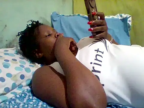 Snapshot of horny_drip chatting on June 7, 2026, 1:04 pm horny drip online show from June 7, 2026, 1:04 pm