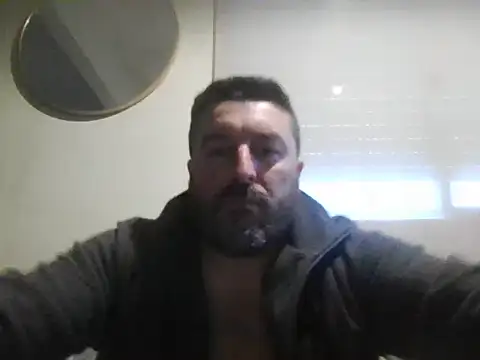 Snapshot of Martoruy chatting on July 30, 2026, 7:13 pm Martoruy online show from July 30, 2026, 7:13 pm