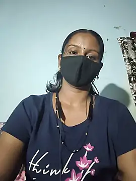 madhushree143 online show from June 18, 2026, 4:55 pm