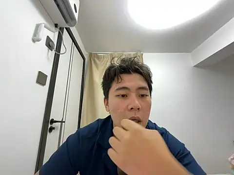 ZhouZhou 6 online show from May 25, 2026, 8:53 am