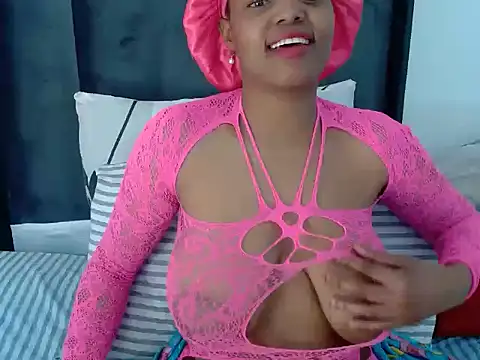 HugeMelons11 online show from June 25, 2026, 8:41 am