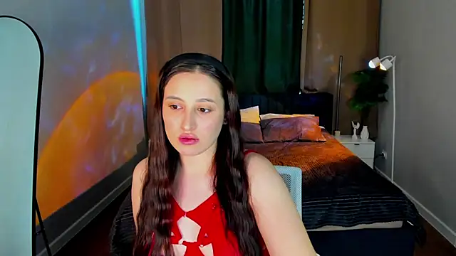 Elizabet Colllins online show from June 12, 2026, 8:57 am