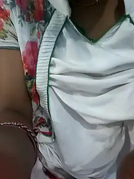 Naughty-Savi online show from May 21, 2026, 9:49 am