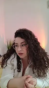Elissa Floyd   online show from June 17, 2026, 7:22 am