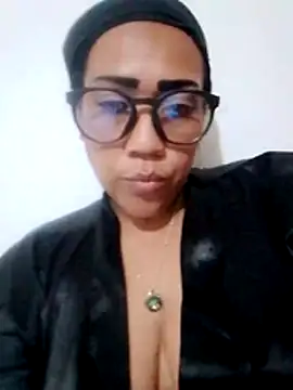 OliviaWilliamm online show from June 7, 2026, 5:11 am