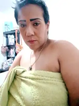 OliviaWilliamm online show from June 21, 2026, 3:25 pm