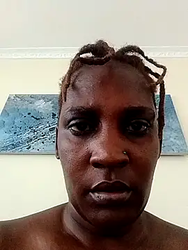 Queeny12 online show from July 3, 2026, 11:05 am