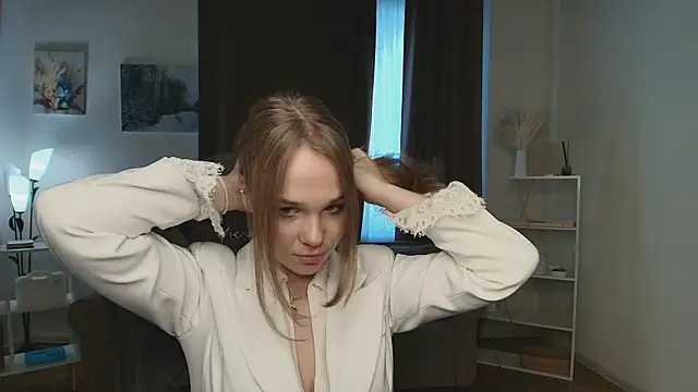 VetaIssacs online show from May 19, 2026, 1:28 pm