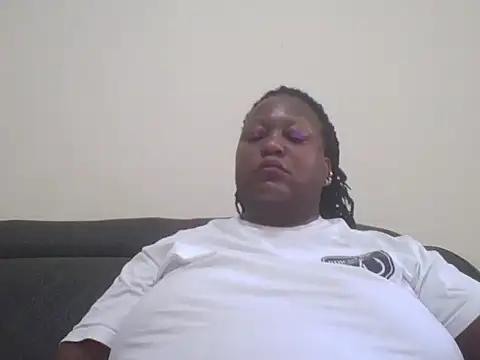 Snapshot of fat_ebonyqueen chatting on June 18, 2026, 9:14 am fat ebonyqueen online show from June 18, 2026, 9:14 am