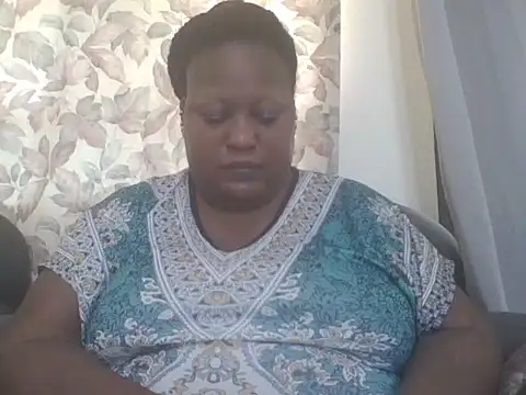 Snapshot of fat_ebonyqueen chatting on June 29, 2026, 7:14 am fat ebonyqueen online show from June 29, 2026, 7:14 am